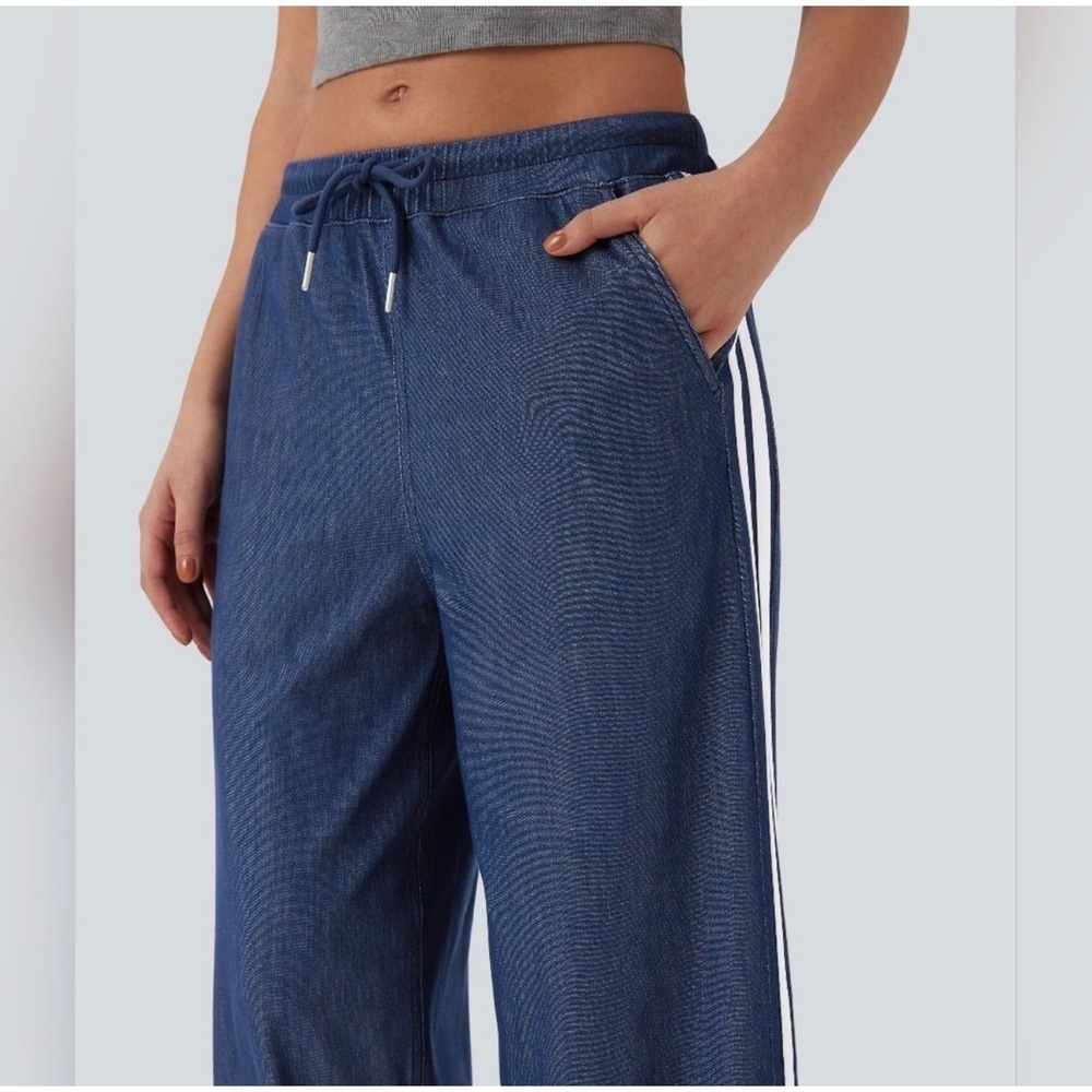 💙👖HALARA Navy Wide Leg Track Pants with White Side Stripes - Picture 3 of 11